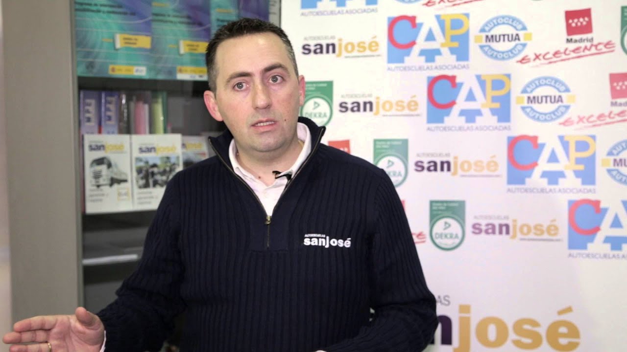 cuanto dura un curso intensivo de autoescuela