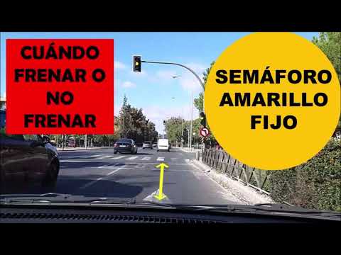 saltarse un semáforo en amarillo fijo es eliminatoria