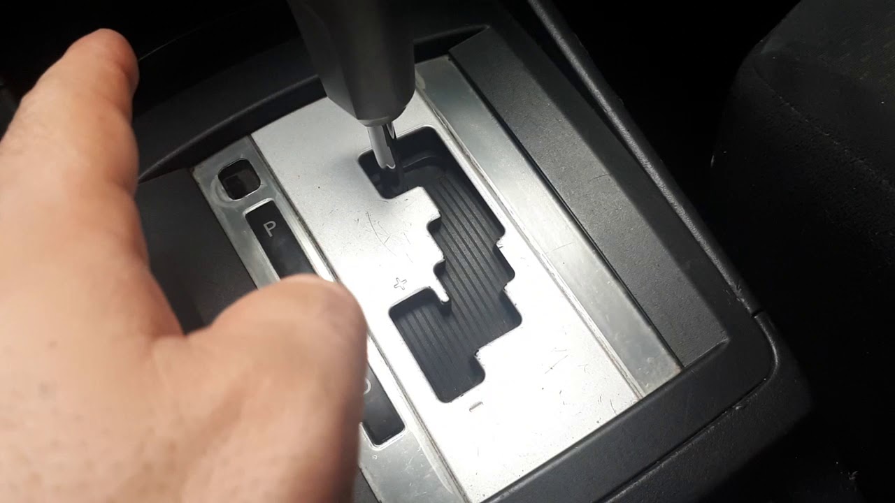 que significa la n en un coche automático