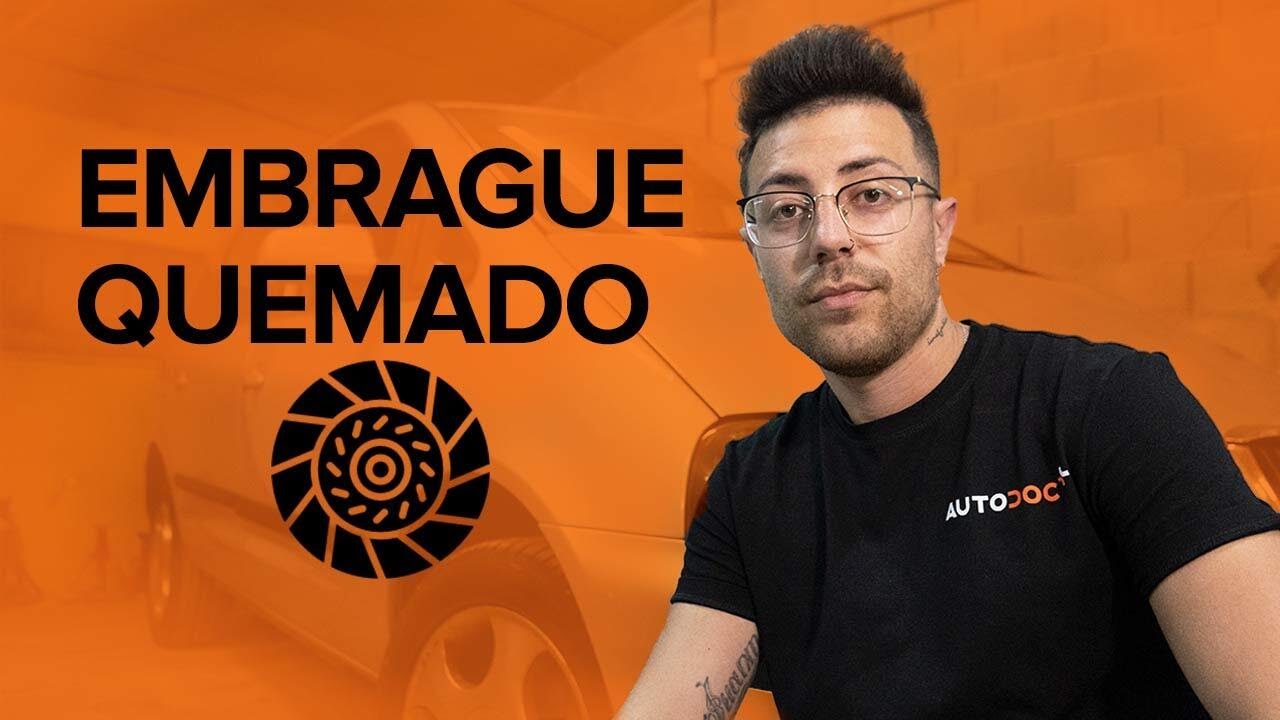 se puede conducir con el embrague quemado