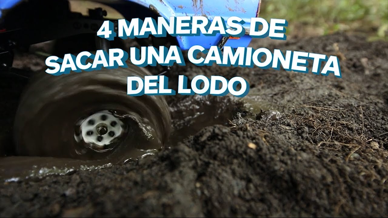 como sacar un coche del barro