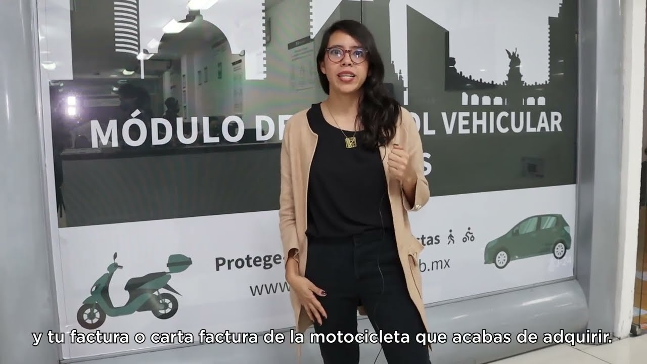 cuantas placas de matricula lleva una motocicleta