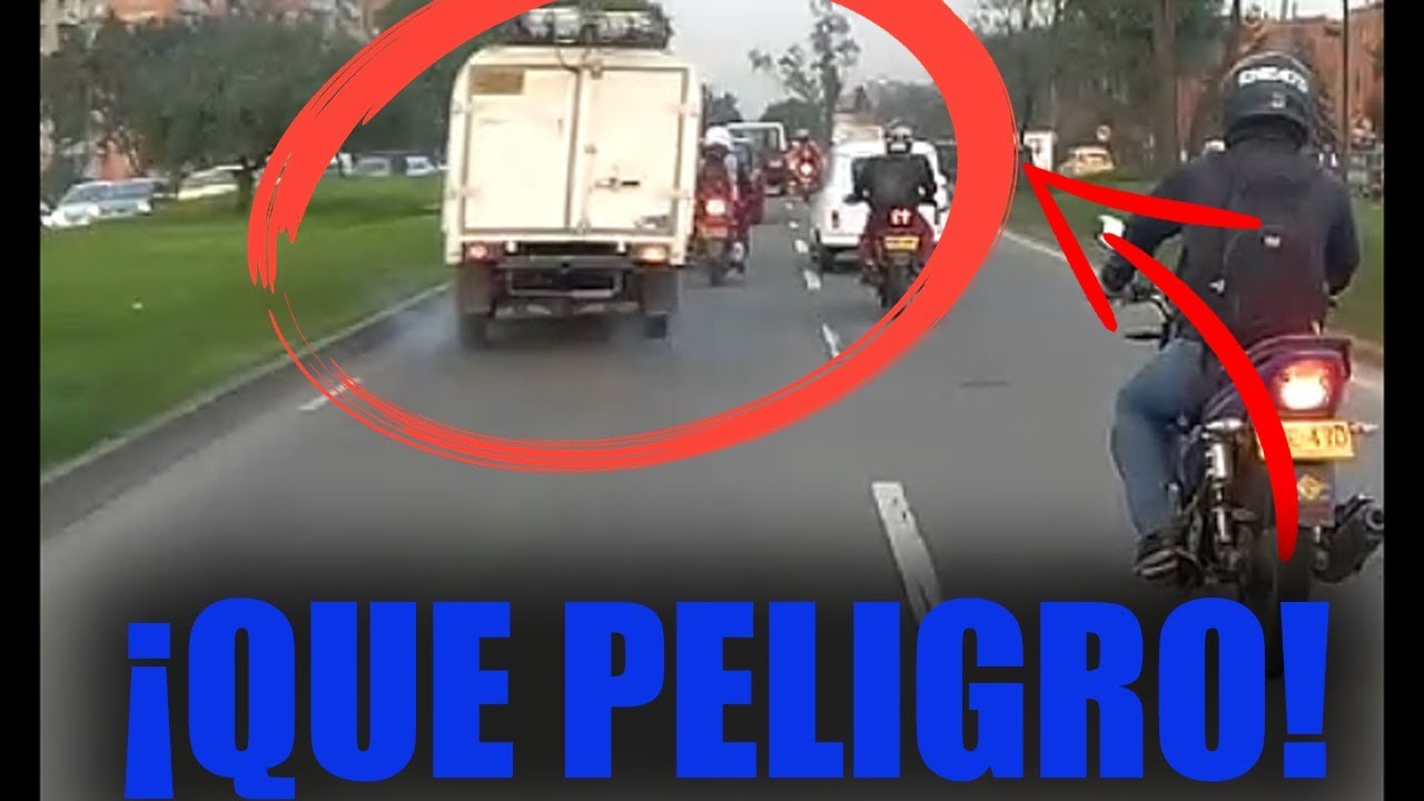 los conductores de motocicletas pueden circular en paralelo