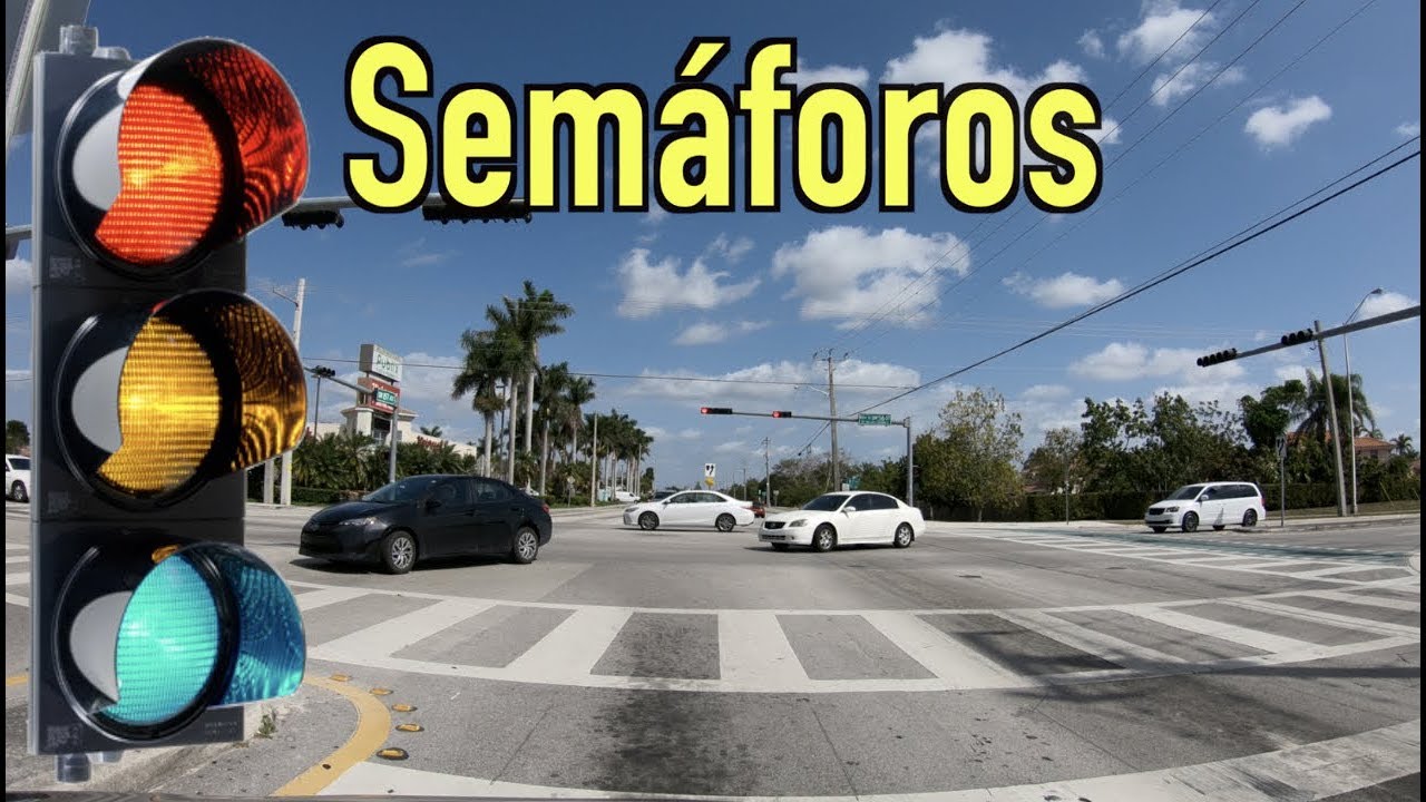 qué usuarios deben obedecer el semáforo de la fotografía